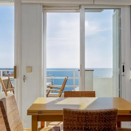 Apartment V021 - Neptuno Roses