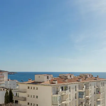 V021 - Neptuno Apartment Roses