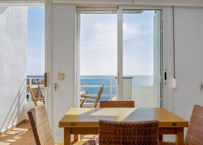 Appartement V021 - Neptuno Roses